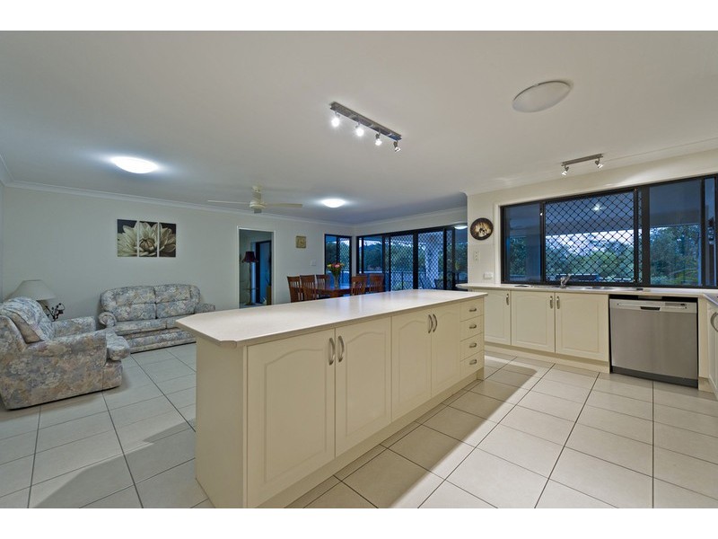 3 Bimberi Row, Pacific Pines QLD 4211