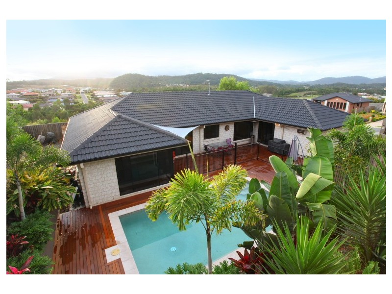 10 Pritchard Court, Pacific Pines QLD 4211