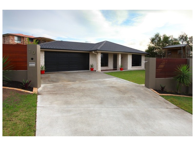 10 Pritchard Court, Pacific Pines QLD 4211
