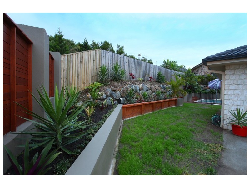 10 Pritchard Court, Pacific Pines QLD 4211