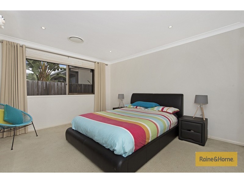 56 Regatta Avenue, Oxenford QLD 4210