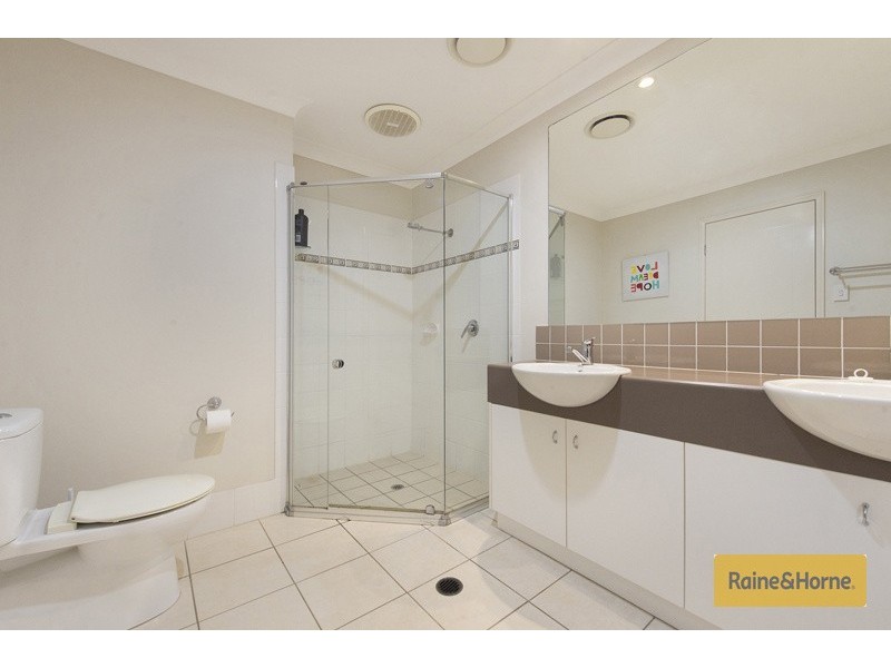 56 Regatta Avenue, Oxenford QLD 4210