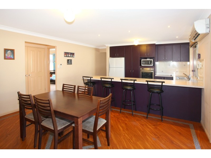 18 Whitely Circuit, Maudsland QLD 4210