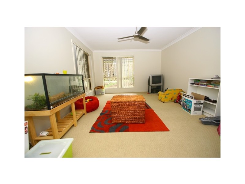 4 Jaxson Terrace, Pimpama QLD 4209