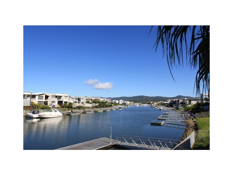 6 Quayside Drive, Helensvale QLD 4212