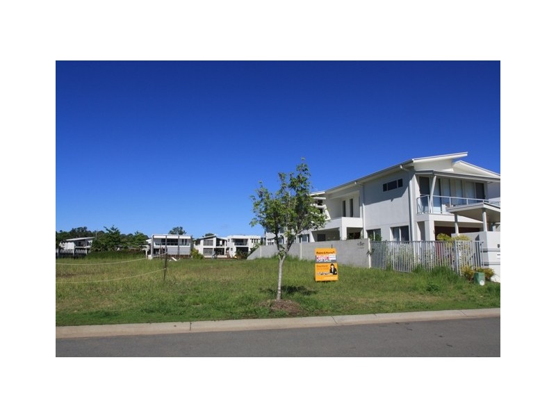 6 Quayside Drive, Helensvale QLD 4212