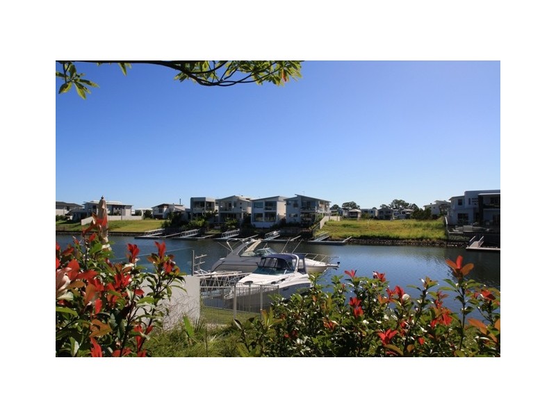 6 Quayside Drive, Helensvale QLD 4212