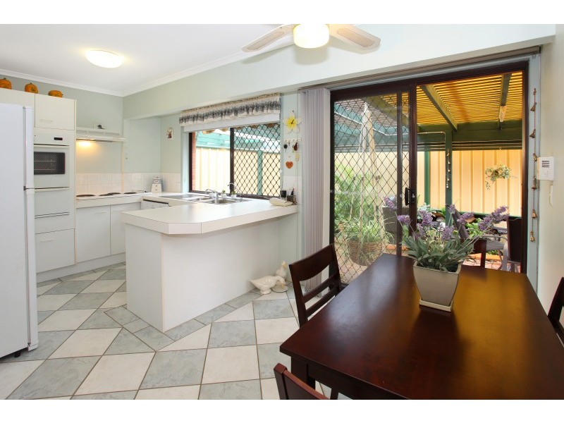 1/11 Lindfield Road, Helensvale QLD 4212