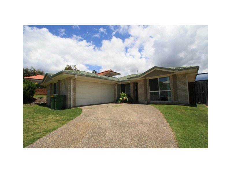3 Temoe Rise, Pacific Pines QLD 4211