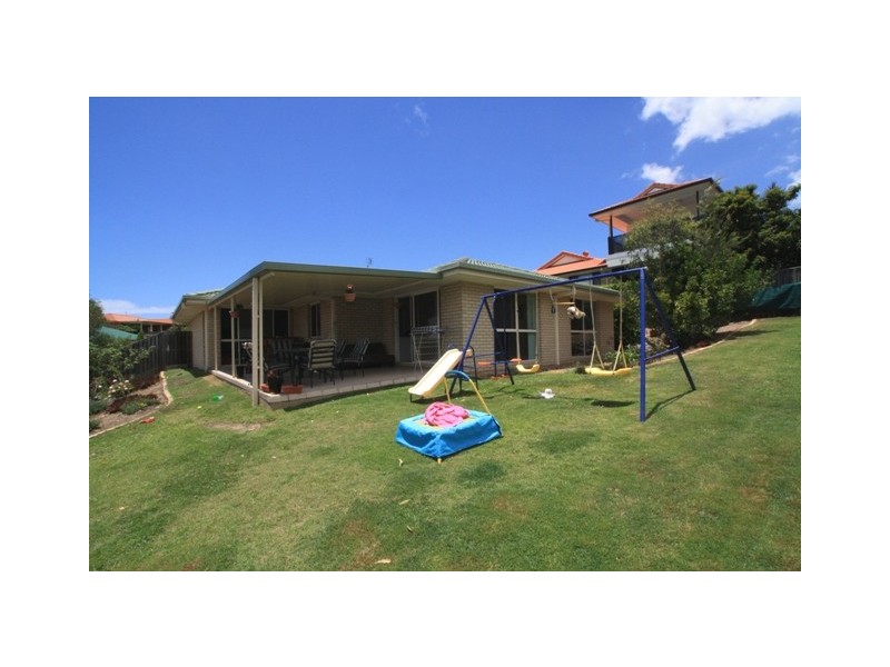 3 Temoe Rise, Pacific Pines QLD 4211