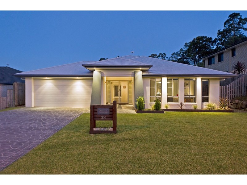 38 Wunburra Circle, Pacific Pines QLD 4211