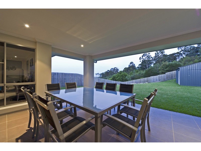 38 Wunburra Circle, Pacific Pines QLD 4211