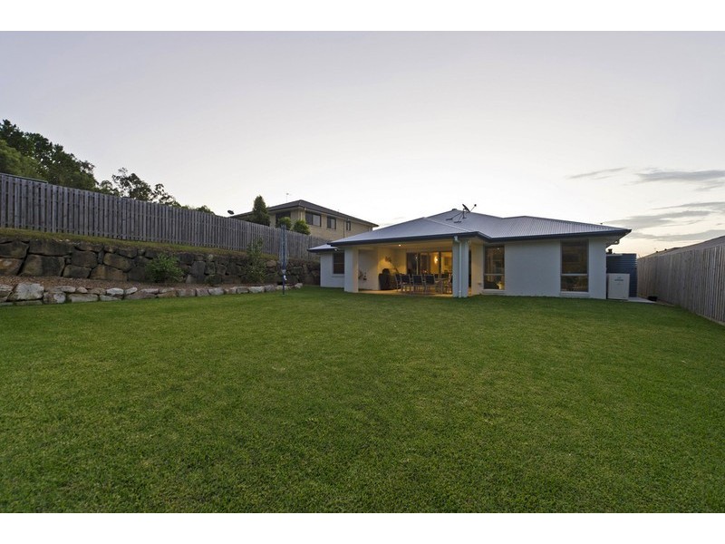 38 Wunburra Circle, Pacific Pines QLD 4211