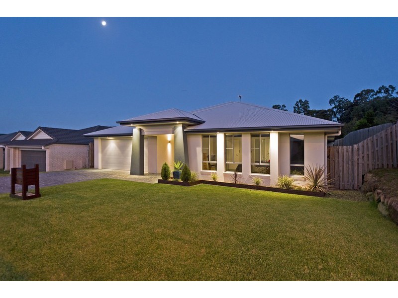 38 Wunburra Circle, Pacific Pines QLD 4211