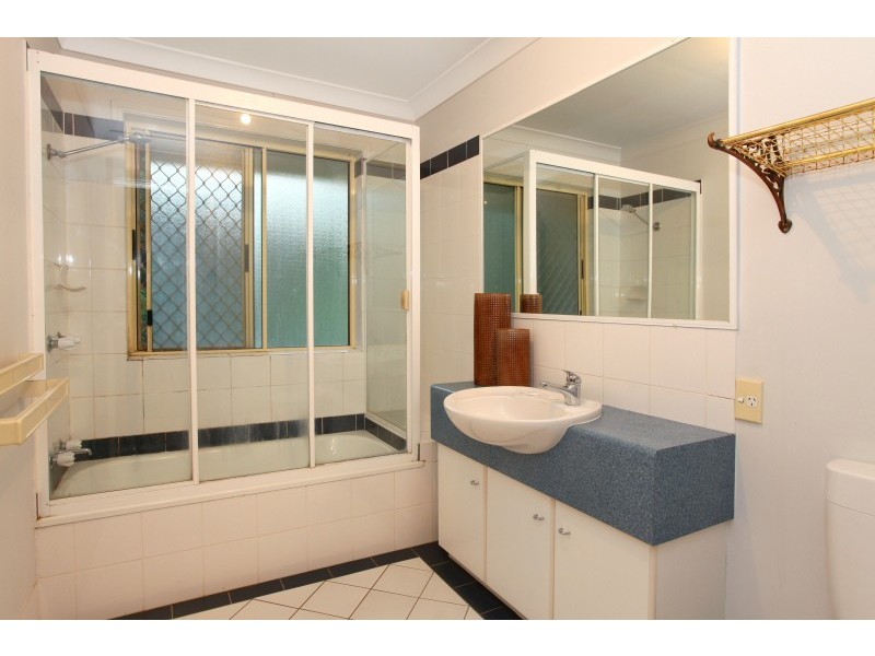 21/18 Discovery Drive, Helensvale QLD 4212