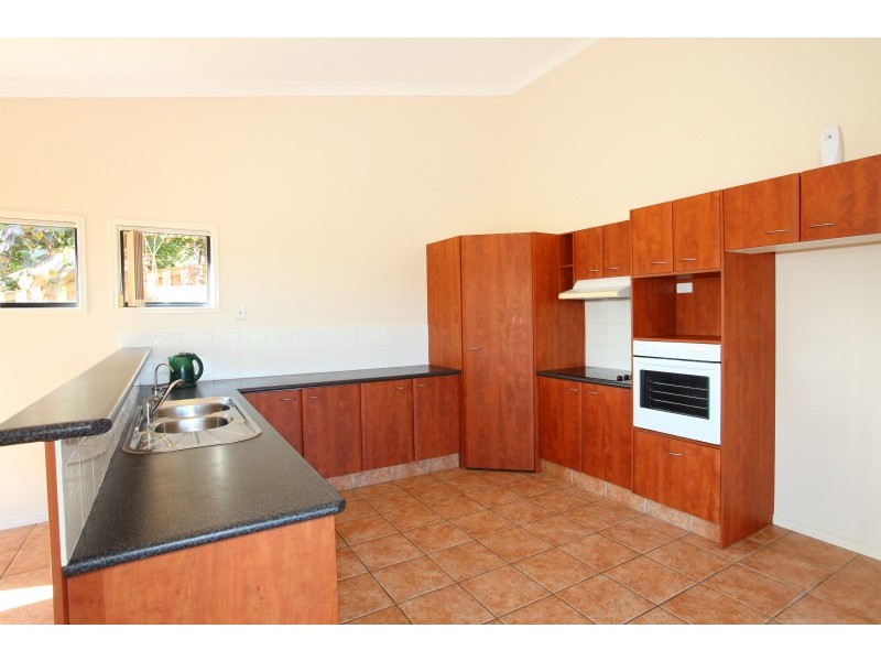 28 Midway Terrace, Pacific Pines QLD 4211