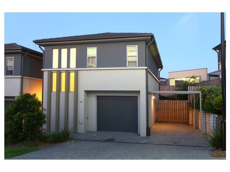 42/1 Belongil Street, Pacific Pines QLD 4211