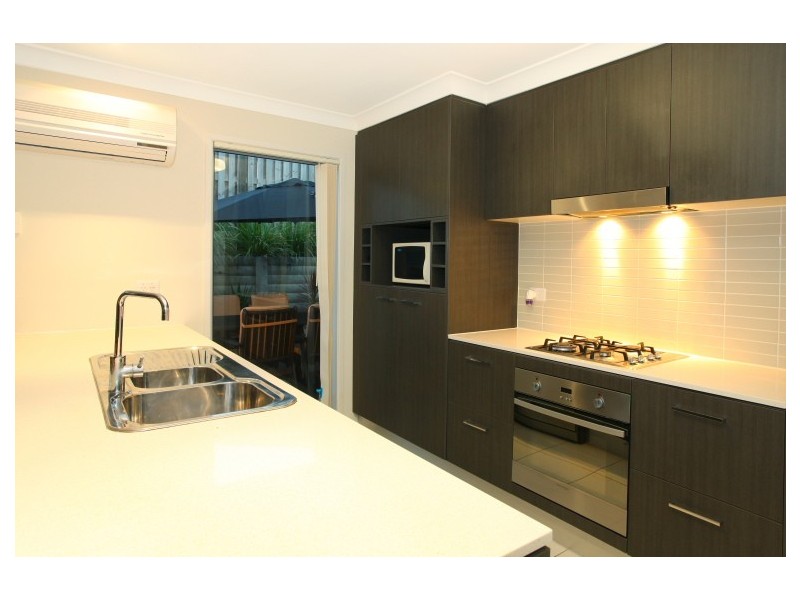 42/1 Belongil Street, Pacific Pines QLD 4211