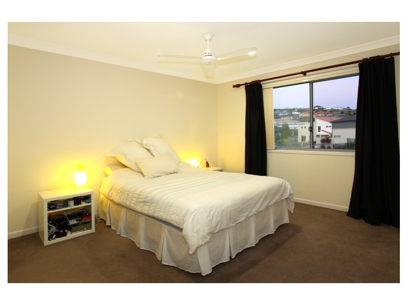 42/1 Belongil Street, Pacific Pines QLD 4211