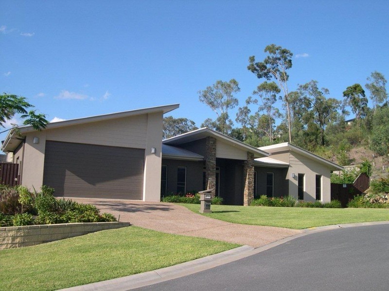 44 Gerard Street, Pacific Pines QLD 4211