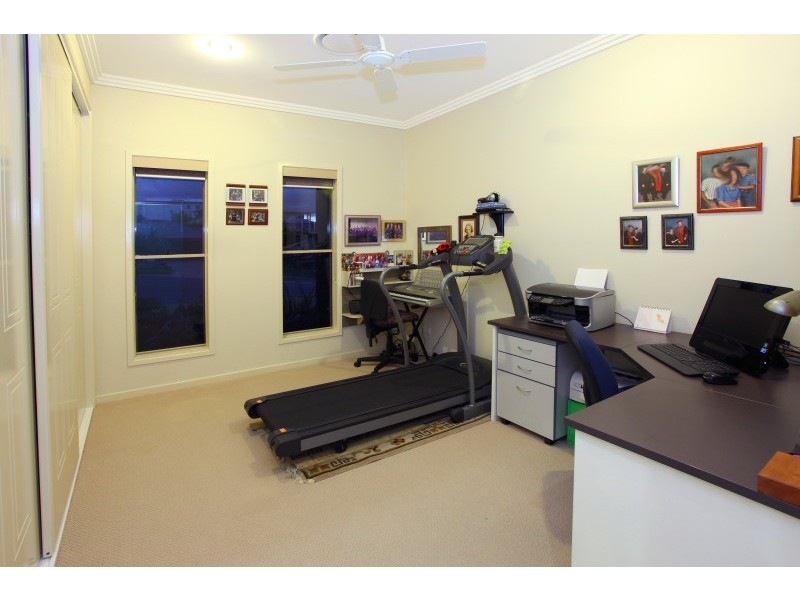 44 Gerard Street, Pacific Pines QLD 4211