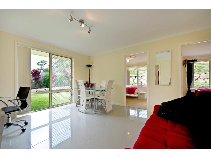 20 Bimberi Row, Pacific Pines QLD 4211