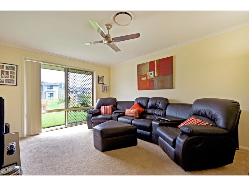 20 Bimberi Row, Pacific Pines QLD 4211