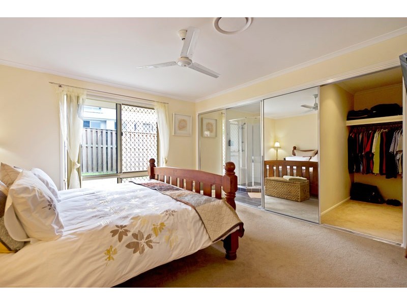 20 Bimberi Row, Pacific Pines QLD 4211