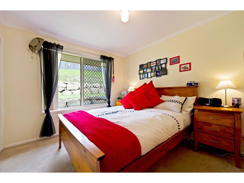 20 Bimberi Row, Pacific Pines QLD 4211