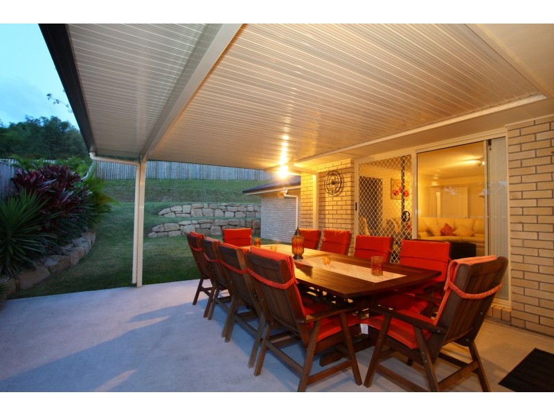 20 Bimberi Row, Pacific Pines QLD 4211