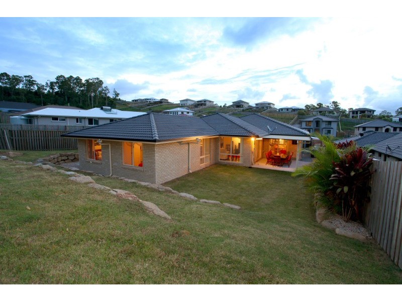 20 Bimberi Row, Pacific Pines QLD 4211