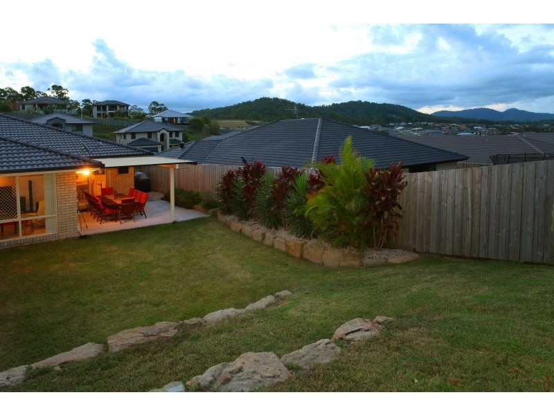 20 Bimberi Row, Pacific Pines QLD 4211