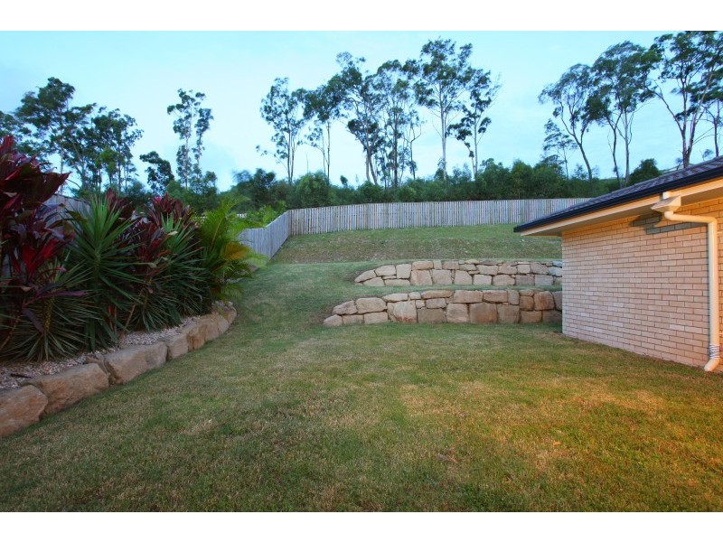 20 Bimberi Row, Pacific Pines QLD 4211