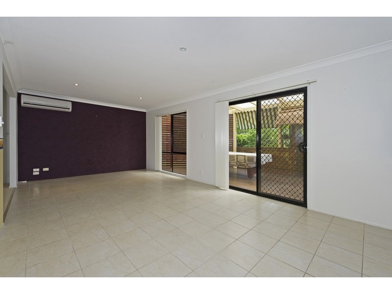 21 Hatutu Street, Pacific Pines QLD 4211