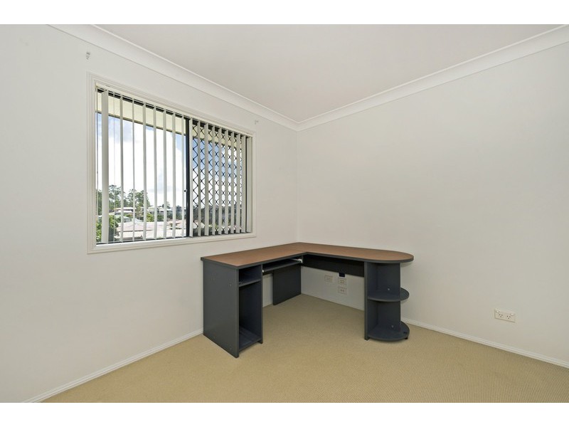 21 Hatutu Street, Pacific Pines QLD 4211