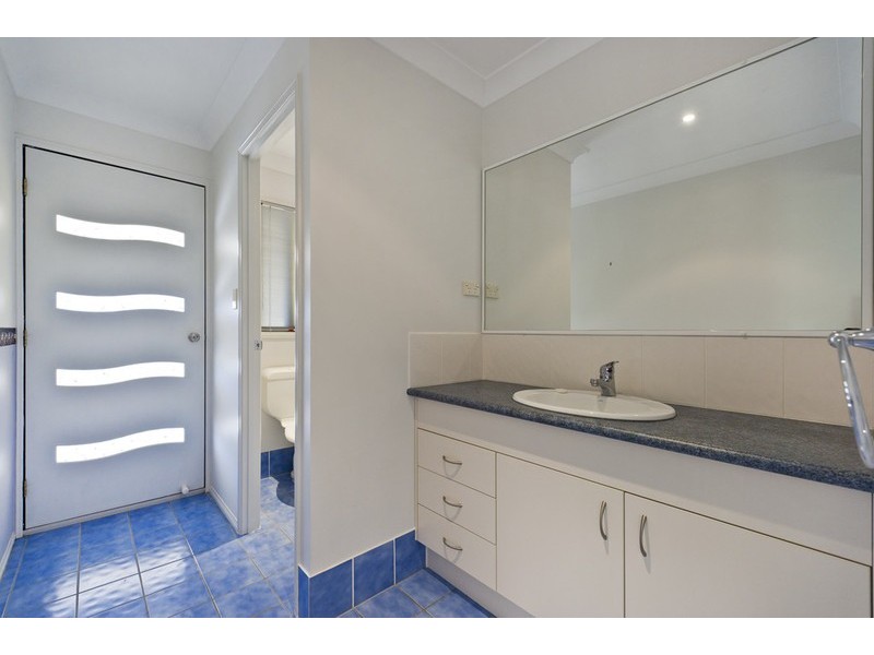 21 Hatutu Street, Pacific Pines QLD 4211