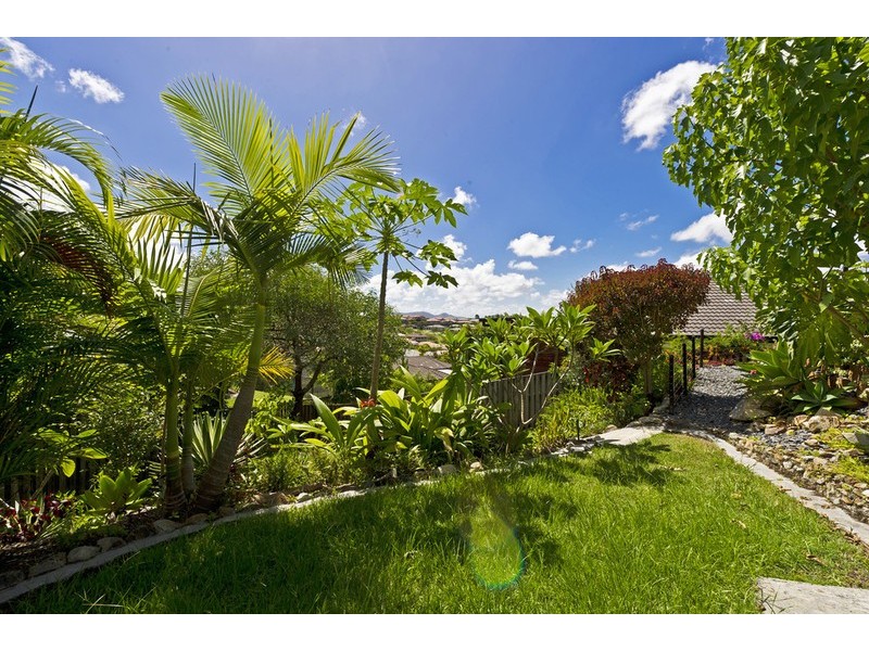 21 Hatutu Street, Pacific Pines QLD 4211