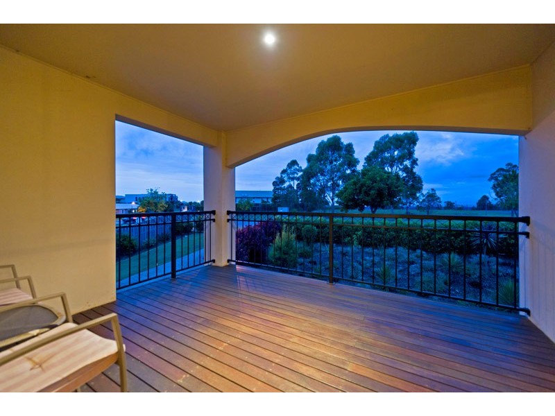 34 Hillary Circuit, Pacific Pines QLD 4211