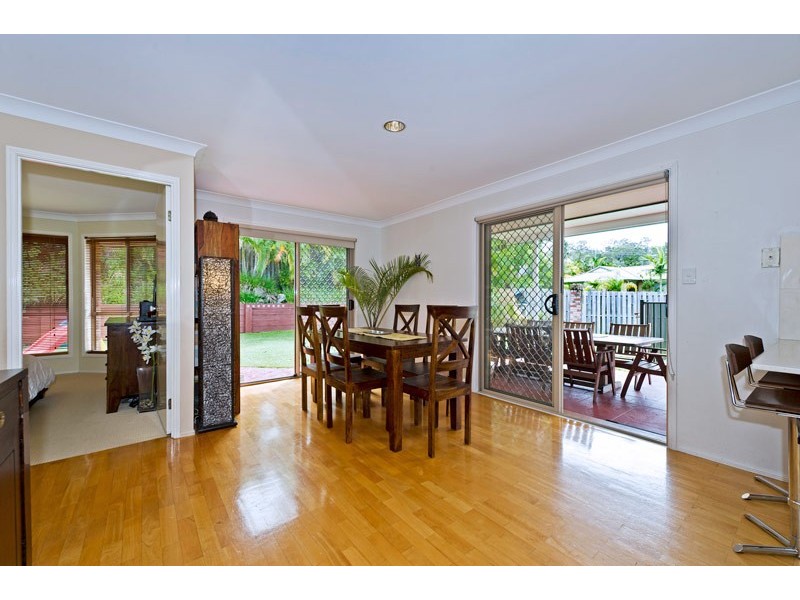 7 Polynesia Avenue, Pacific Pines QLD 4211