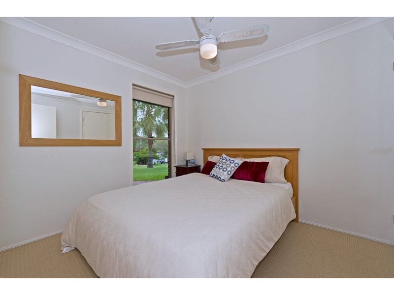 7 Polynesia Avenue, Pacific Pines QLD 4211