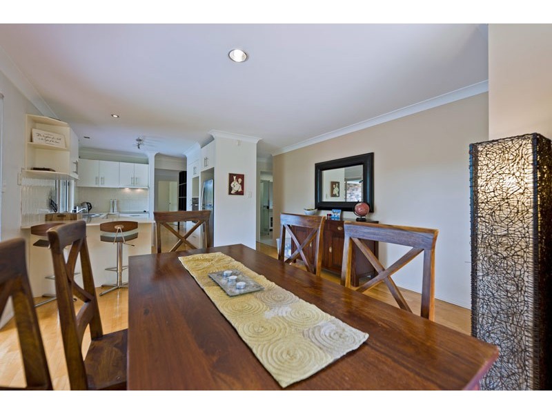 7 Polynesia Avenue, Pacific Pines QLD 4211