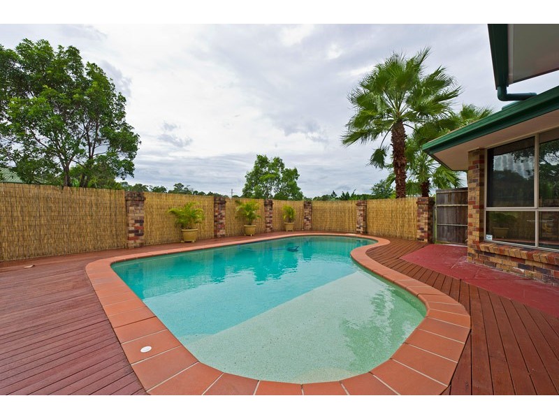 7 Polynesia Avenue, Pacific Pines QLD 4211