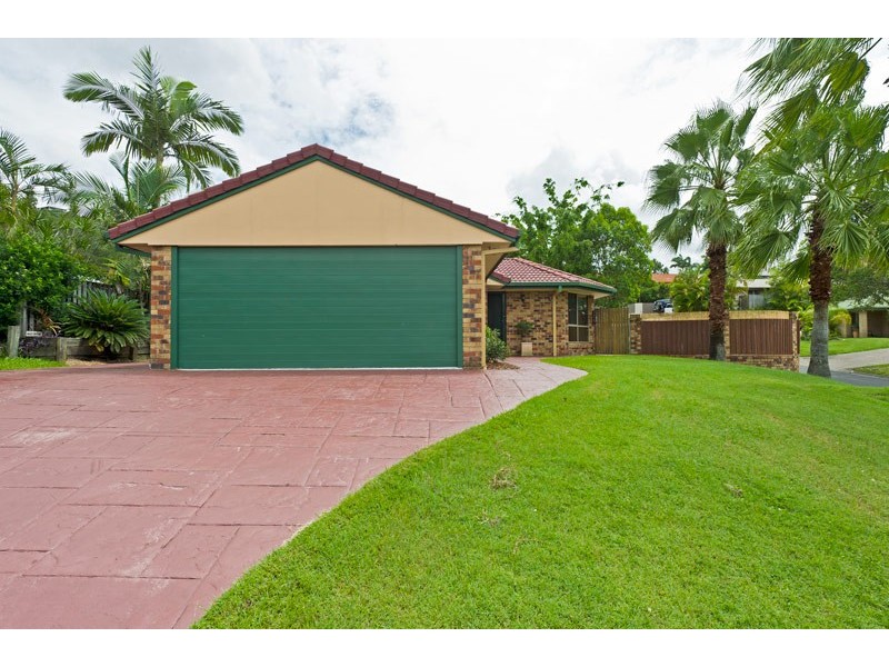 7 Polynesia Avenue, Pacific Pines QLD 4211