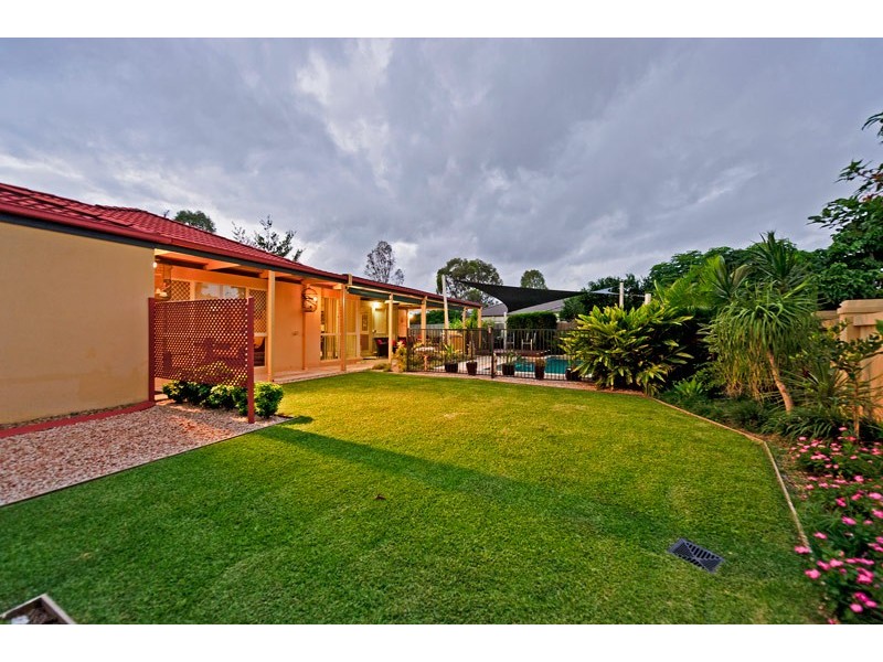 32 Blueash Crescent, Oxenford QLD 4210