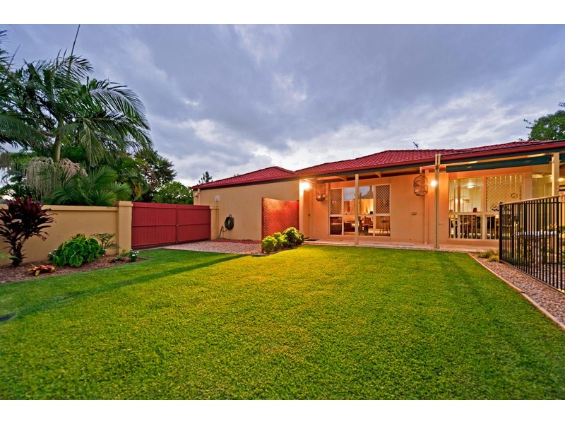 32 Blueash Crescent, Oxenford QLD 4210
