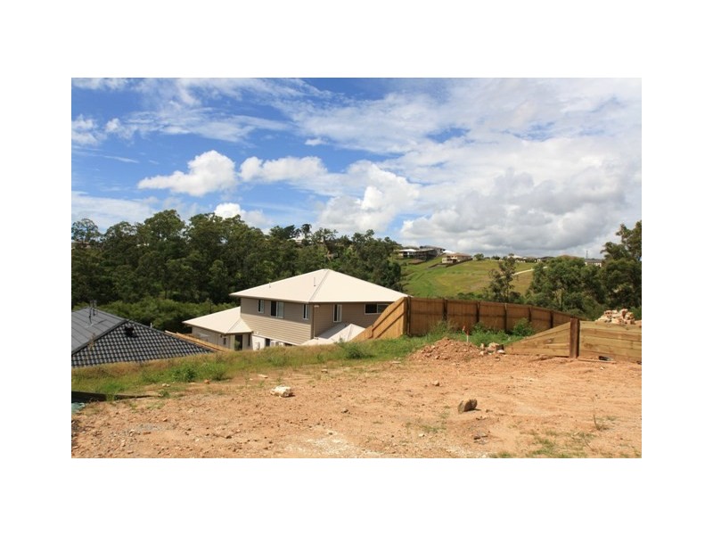 30 Hadrian Crescent, Pacific Pines QLD 4211