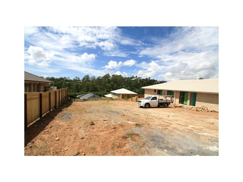 30 Hadrian Crescent, Pacific Pines QLD 4211