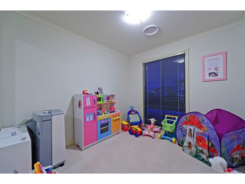 8853 Magnolia Drive East, Hope Island QLD 4212