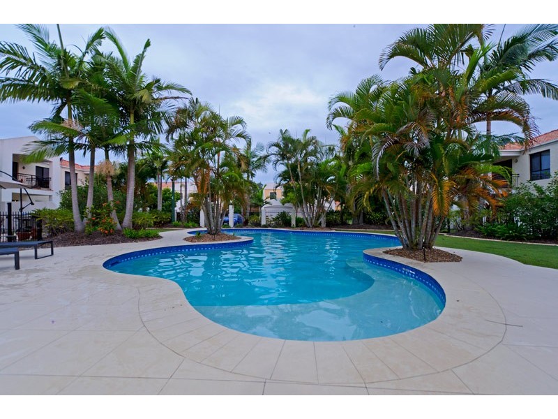8853 Magnolia Drive East, Hope Island QLD 4212