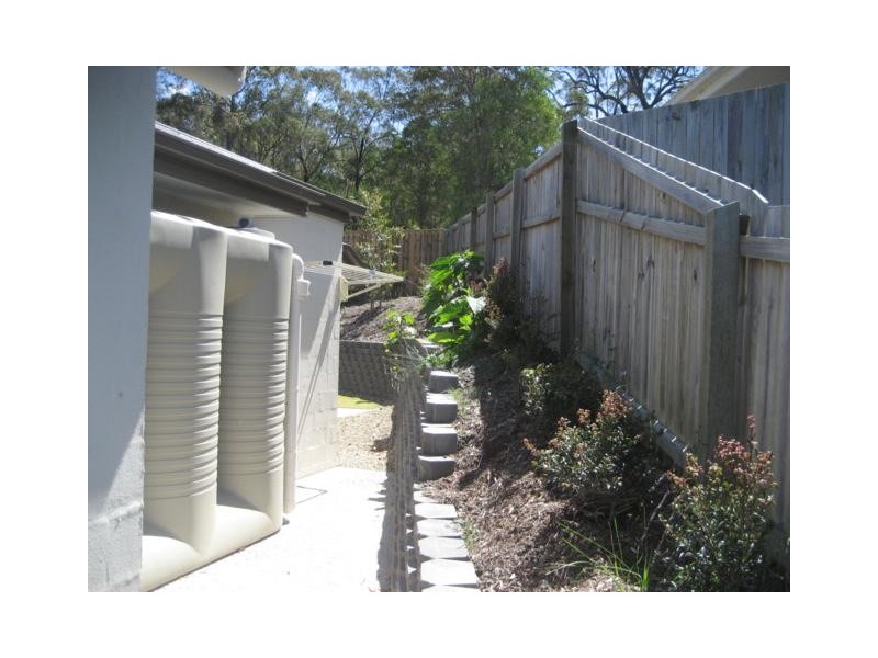 2/8 Mugello Drive, Oxenford QLD 4210